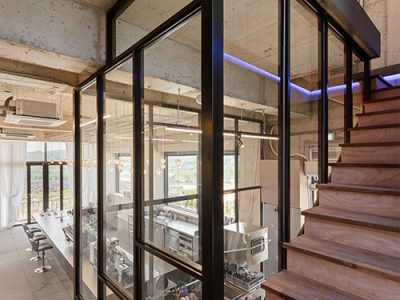 hugoss_interior_b03